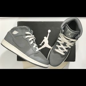 Nike Air Jordan 1 Mid White- Cool Grey BG 5.5/ 7